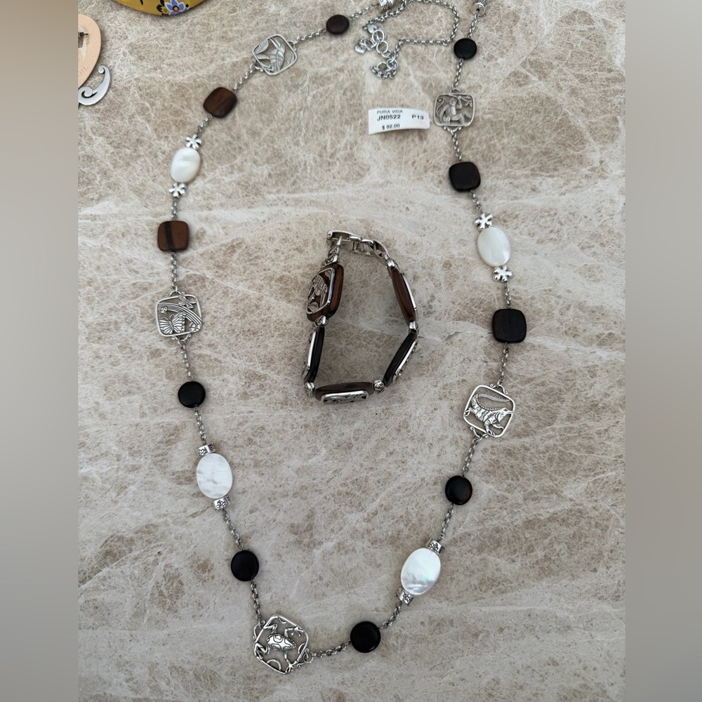Brighton Pura Vida necklace and bracelet set